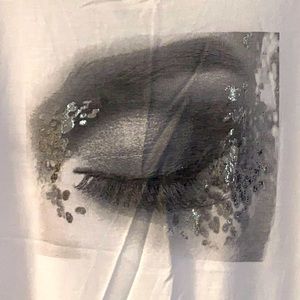 Express Tee — Eyelashes size Medium never worn